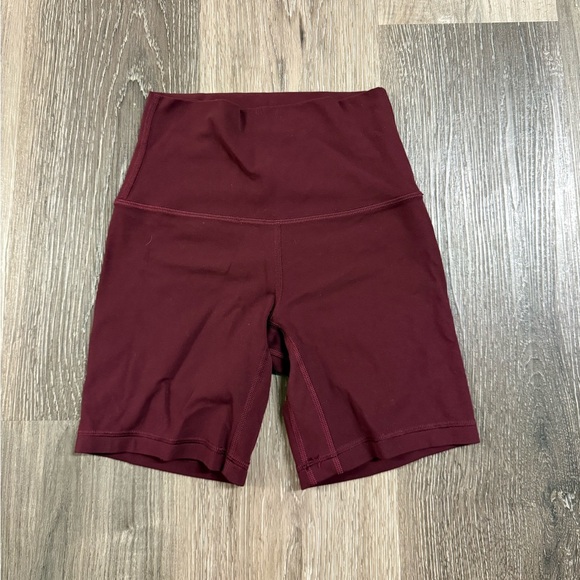 Lululemon Align Shorts Garnet - Picture 2 of 2
